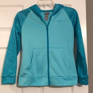Comfortable zip up hoodie. Sz Child L 10/12.